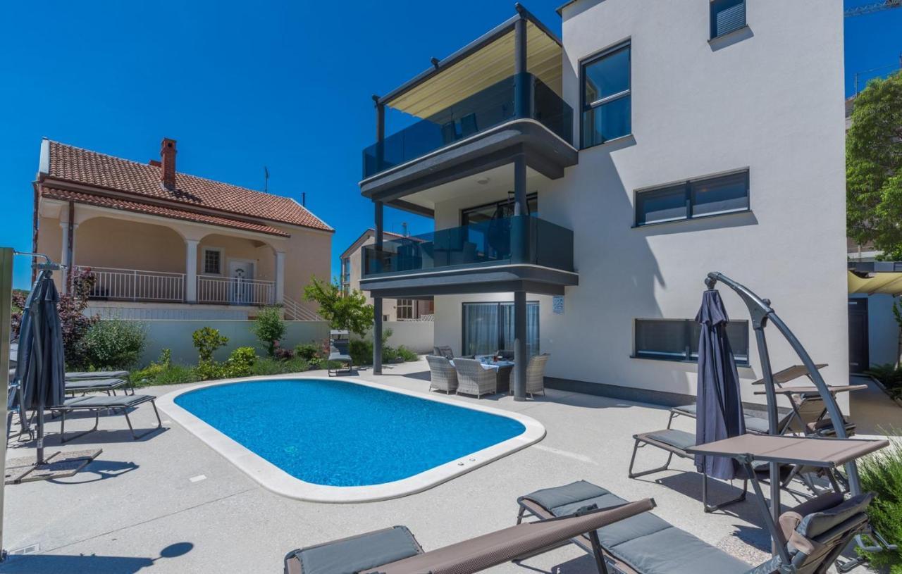 Modern Apartments With Shared Pool Near The Sea Πούλα Εξωτερικό φωτογραφία