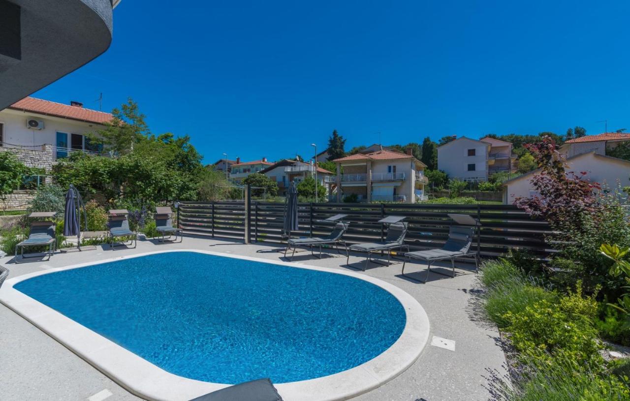 Modern Apartments With Shared Pool Near The Sea Πούλα Εξωτερικό φωτογραφία