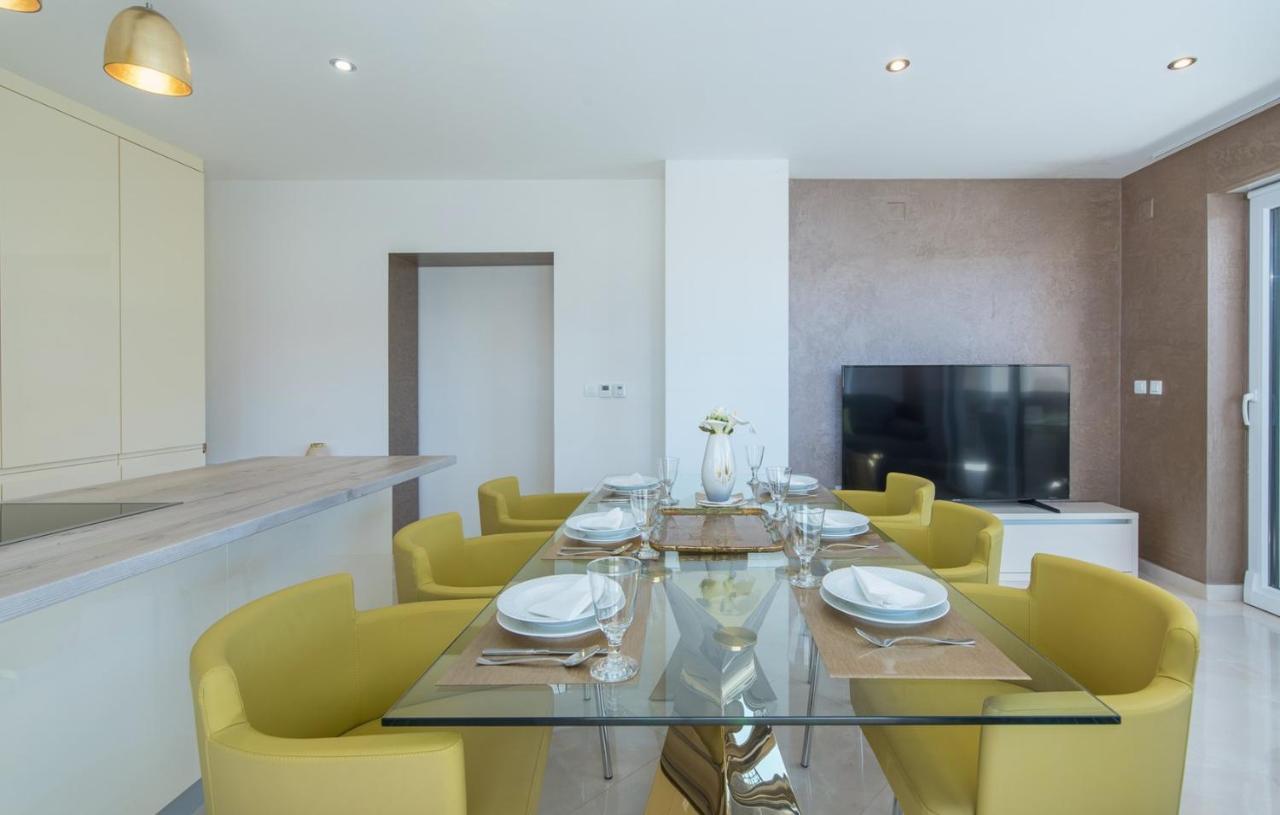 Modern Apartments With Shared Pool Near The Sea Πούλα Εξωτερικό φωτογραφία