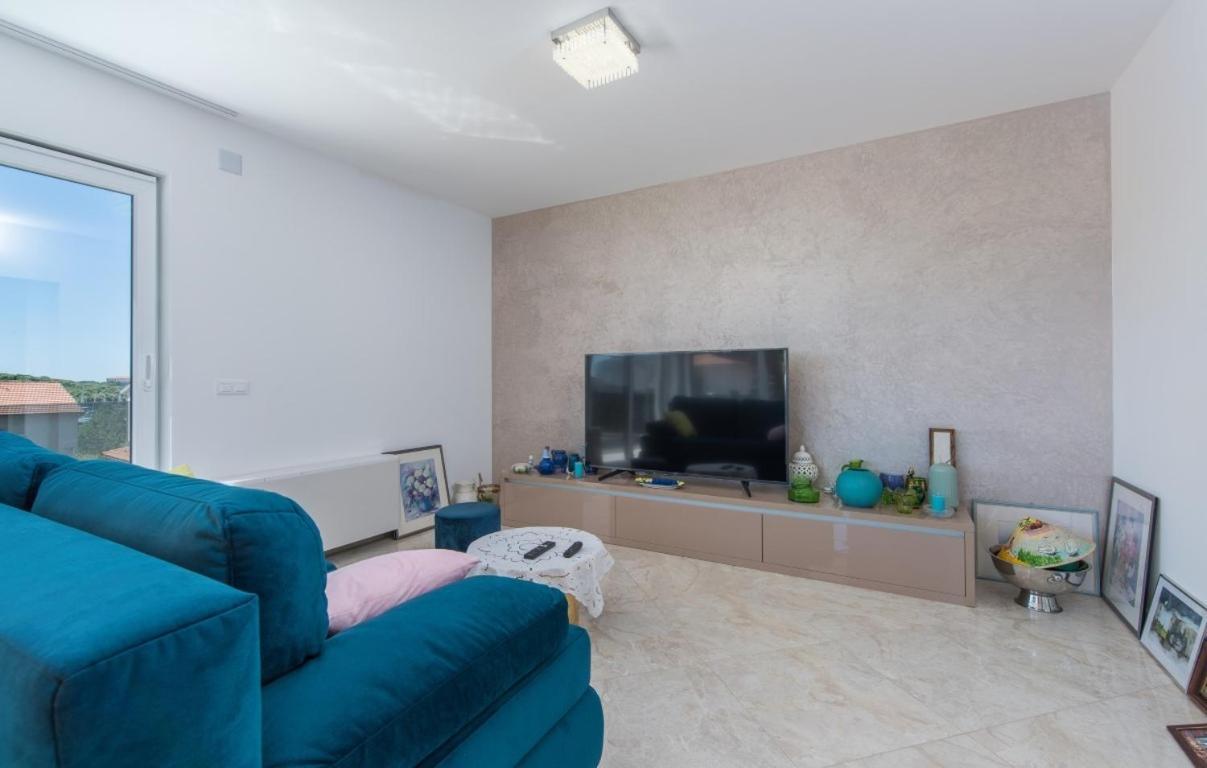 Modern Apartments With Shared Pool Near The Sea Πούλα Εξωτερικό φωτογραφία